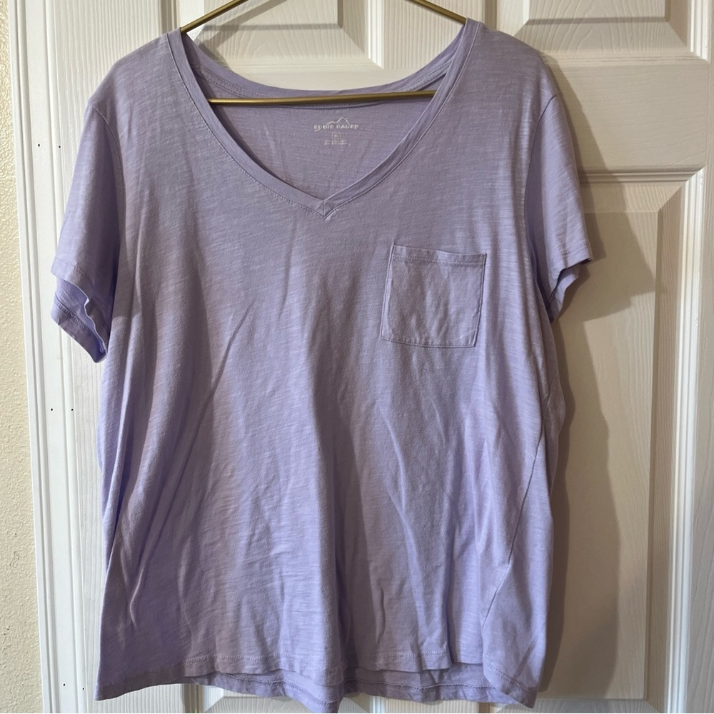 Eddie Bauer Light Purple V-Neck Pocket Tee XL